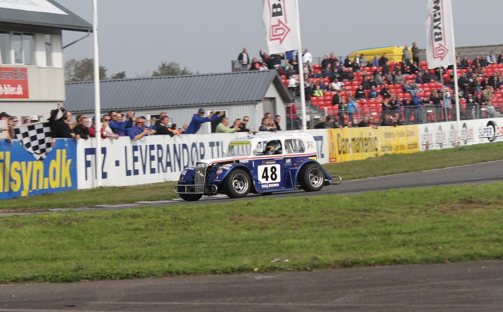 Endnu en sejr til Frederik og Nymark Racing
(Foto: Motorsporten.dk)